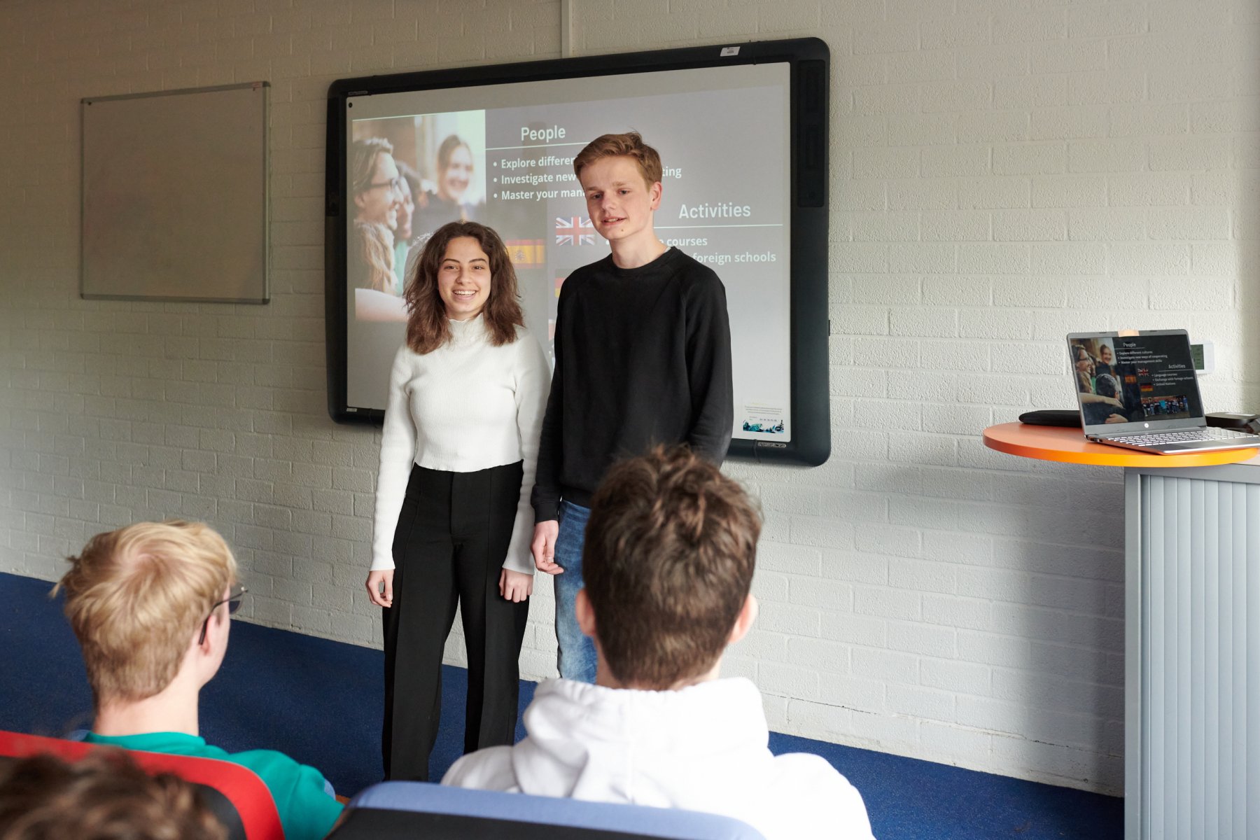 International business studies (tweetalig mbo) | Curio