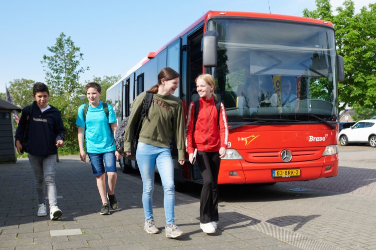 Curio prinsentuin Andel schoolbus