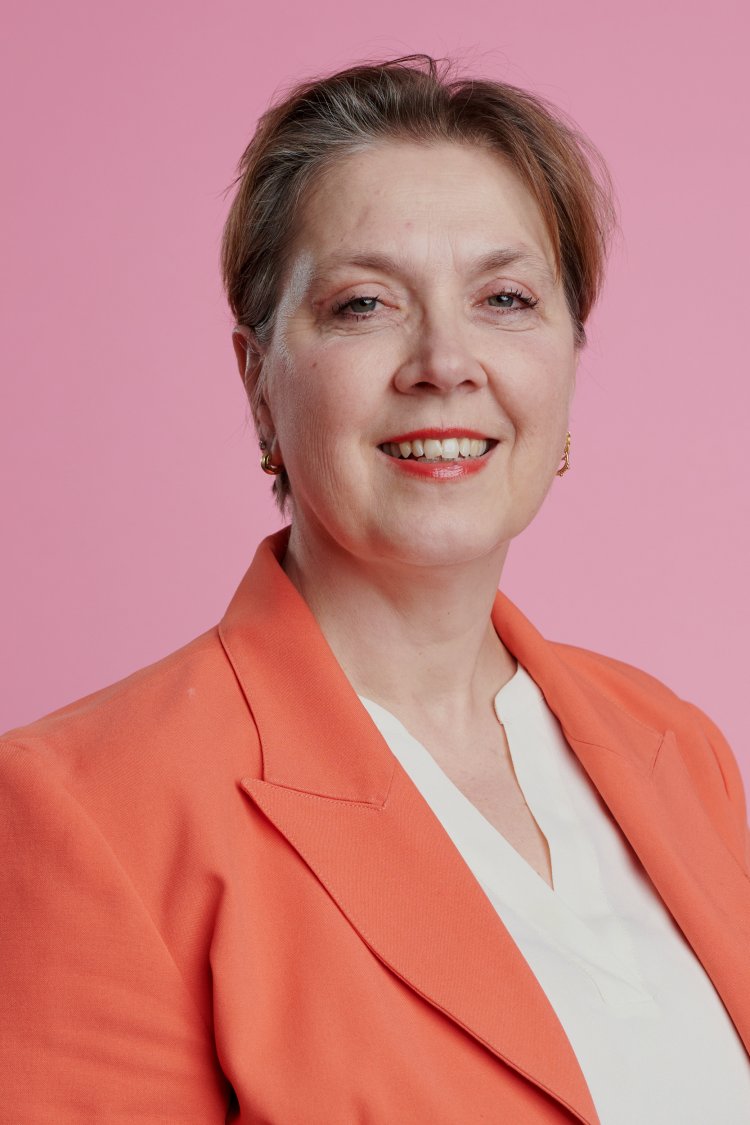 Frederique Knoet