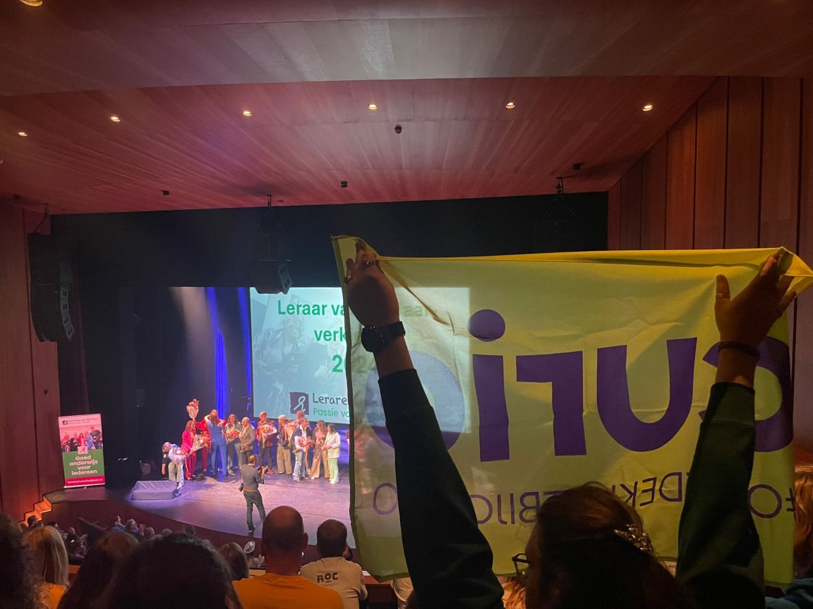 Curio docent Sabien jansen leraar van het jaar